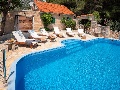 Villa Rose mit Pool