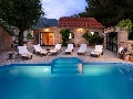 Villa Rose mit Pool