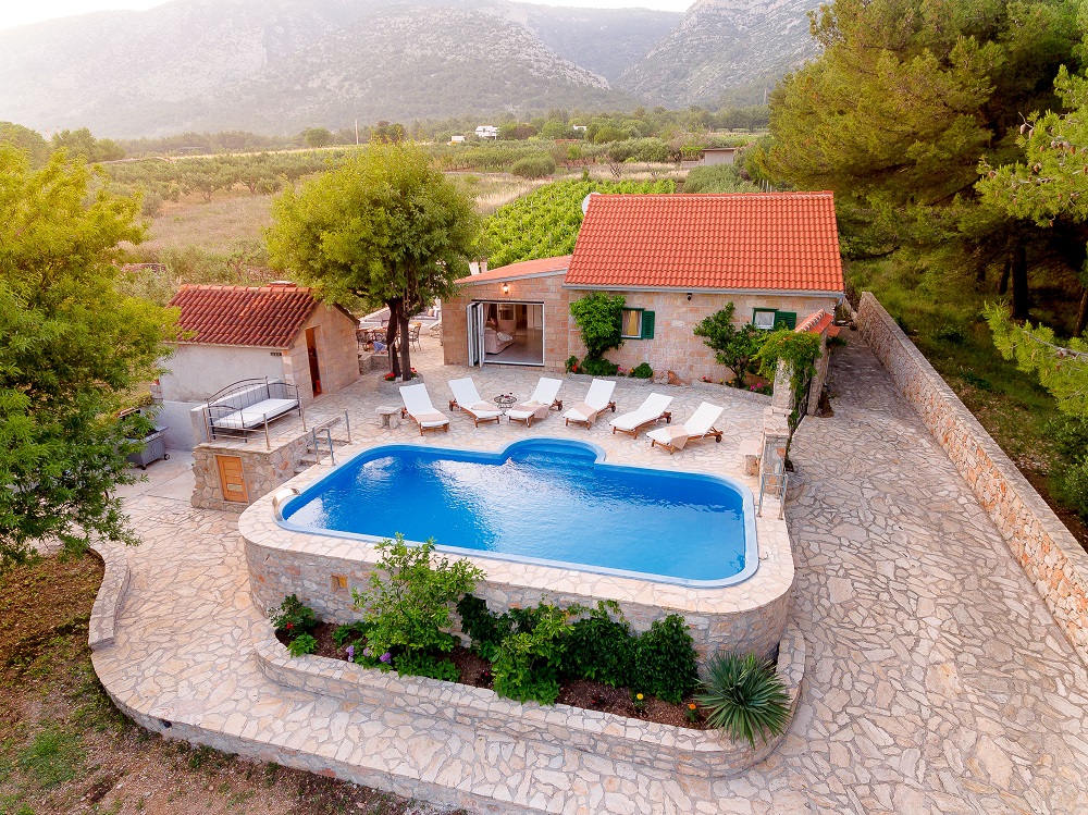 Villa Rose mit Pool