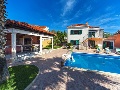 Villa Eni mit Pool