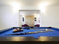 Pool table