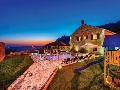 Villa Antonela at night