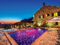 Villa Antonela at night