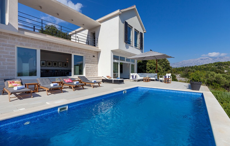 Villa Mila with pool