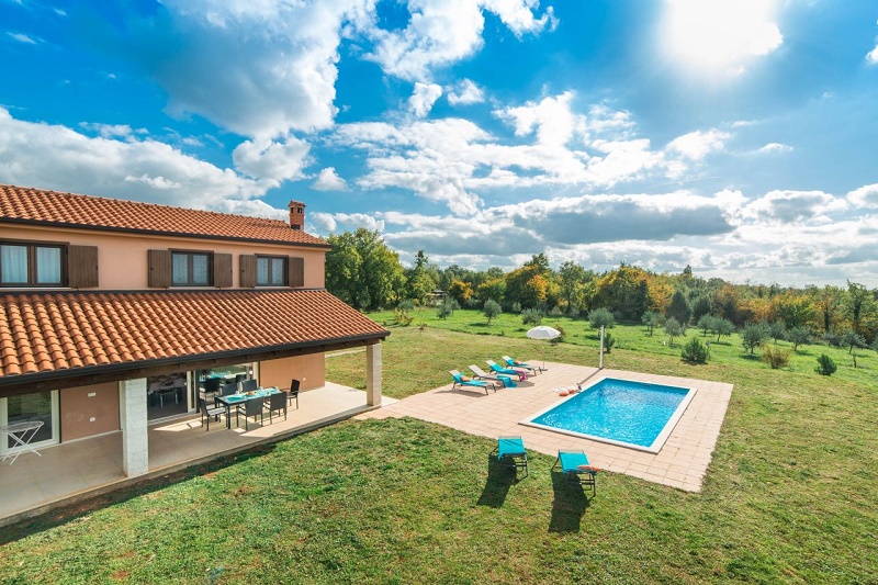 Villa Viviana with pool