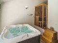 Jacuzzi und Sauna