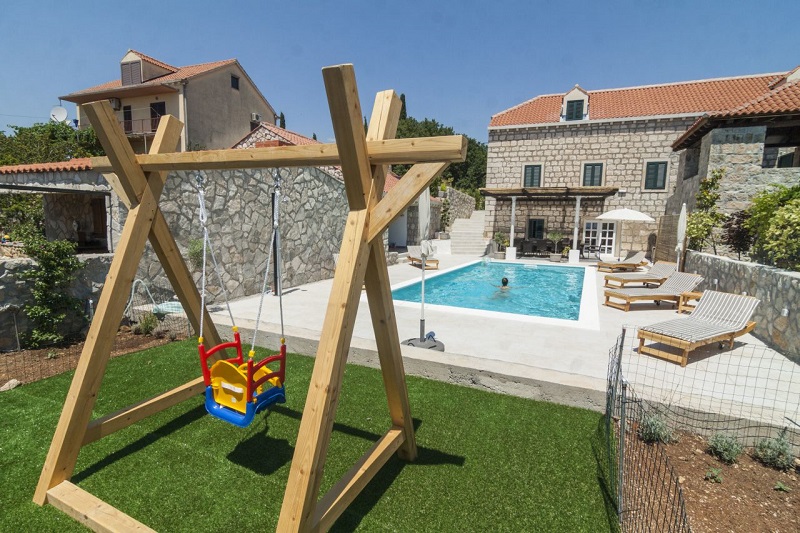 Villa Gilea with pool