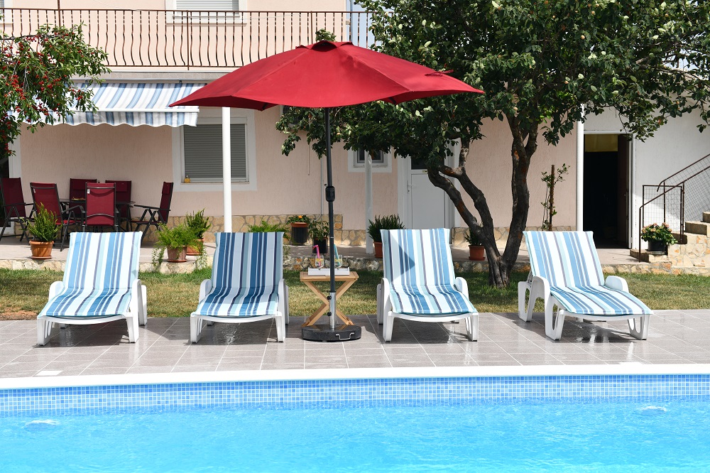 Sun lounges at the swimming pool