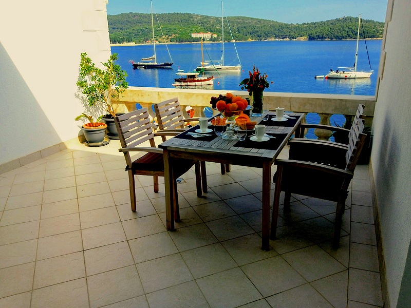 Outside dining area