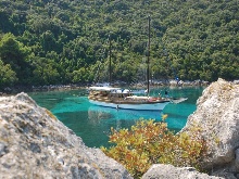 Cruising vessels 